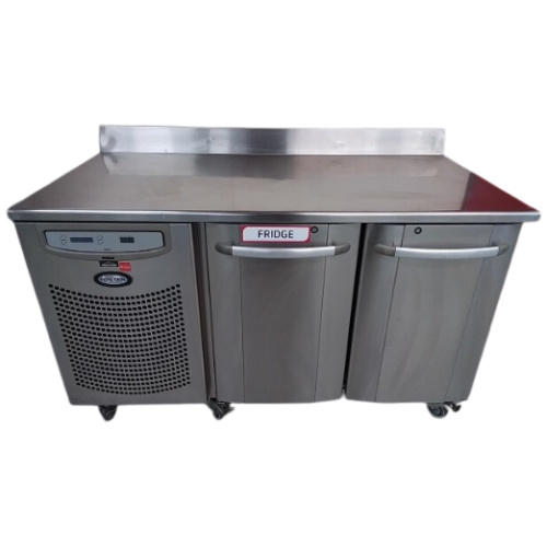 Fosters PREM1/2H Two Door Counter Fridge